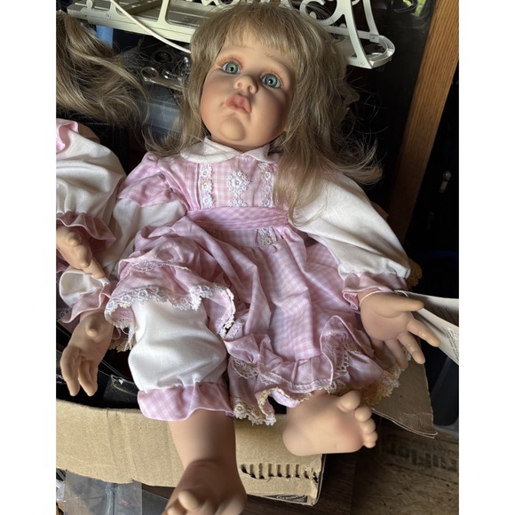 Other - Vintage‎ Fayzah Spanos Sitting Vinyl Doll LE #152/2yrs 28 in 1992 RARE